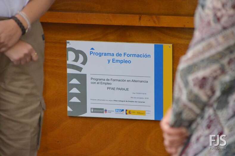 Cartel de un Programa de Formación en Alternancia con el Empleo (Foto TA)